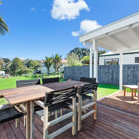 The Little Blue Bach In Oneroa Village By Waiheke Unlimited Екстер'єр фото