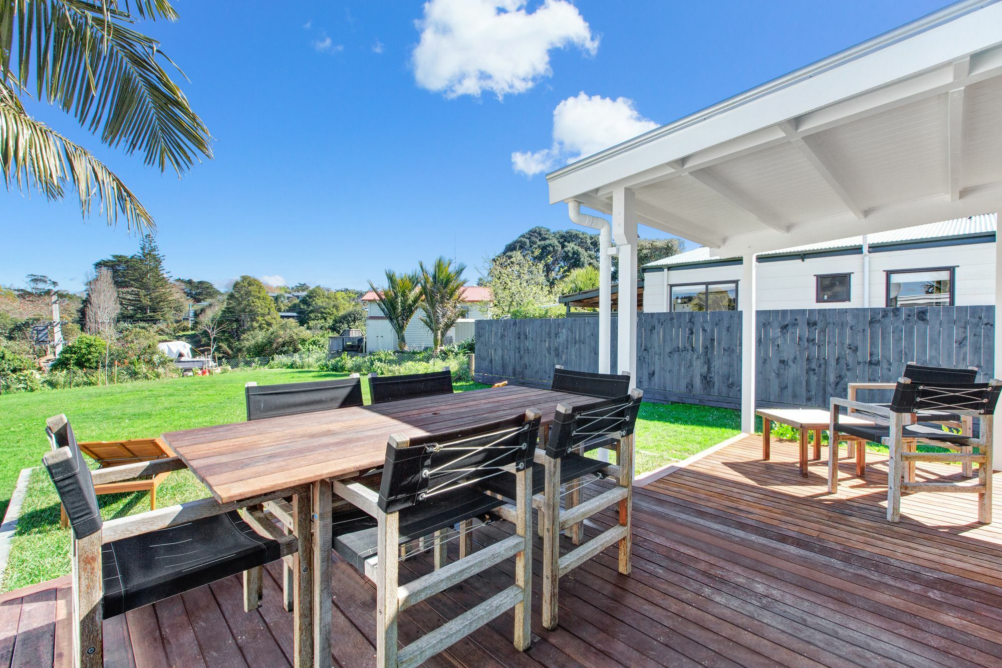 The Little Blue Bach In Oneroa Village By Waiheke Unlimited Екстер'єр фото